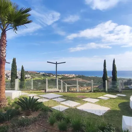 Impresionante Atico Con Vistas Al Mar